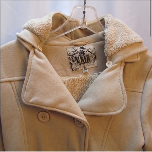 Coat - Picture 2 of 7